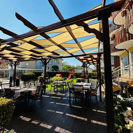 Ivian Family Hotel Rawda