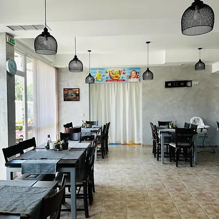 Ivian Family Hotel Rawda